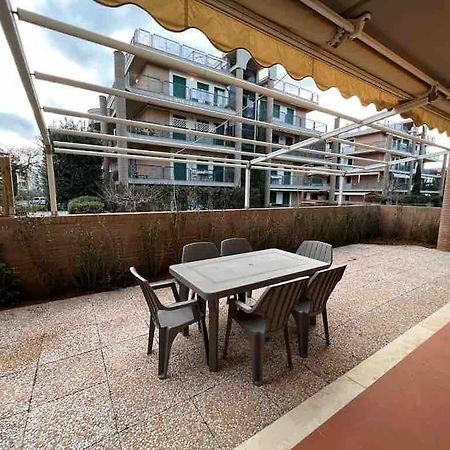 Appartamento Tranquillo Con Patio E Piscina La Caduta Bagian luar foto